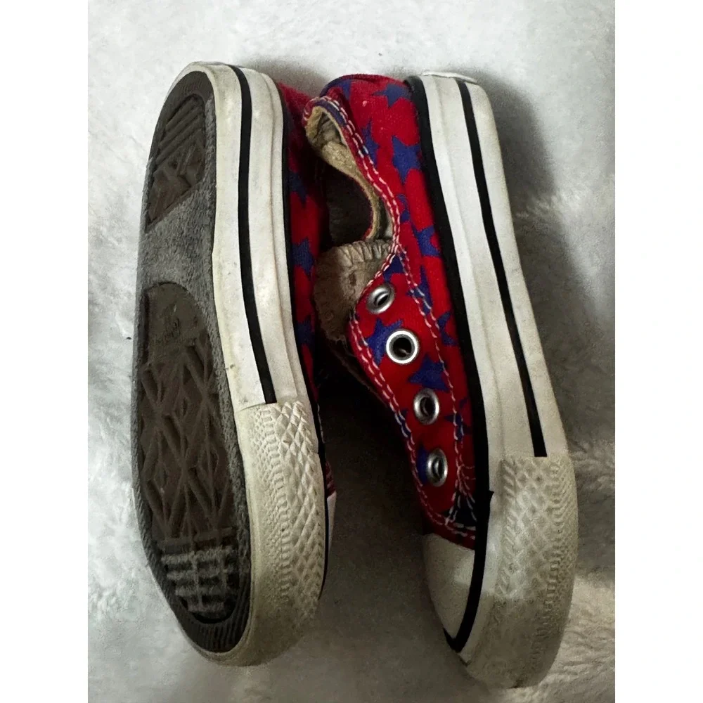 Converse Chuck Taylor All Star Infant Size 5 Red Blue Stars Sneakers 763071F